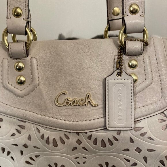 Authentic COACH cut Ashley Ivory Leather Carryall Shoulder Bag #21883 - Rare! - Picture 4 of 10